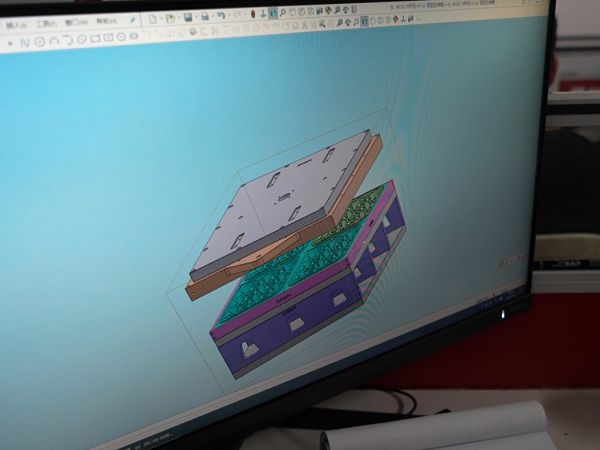 Multi-Cavity Forming Mold Structural Design